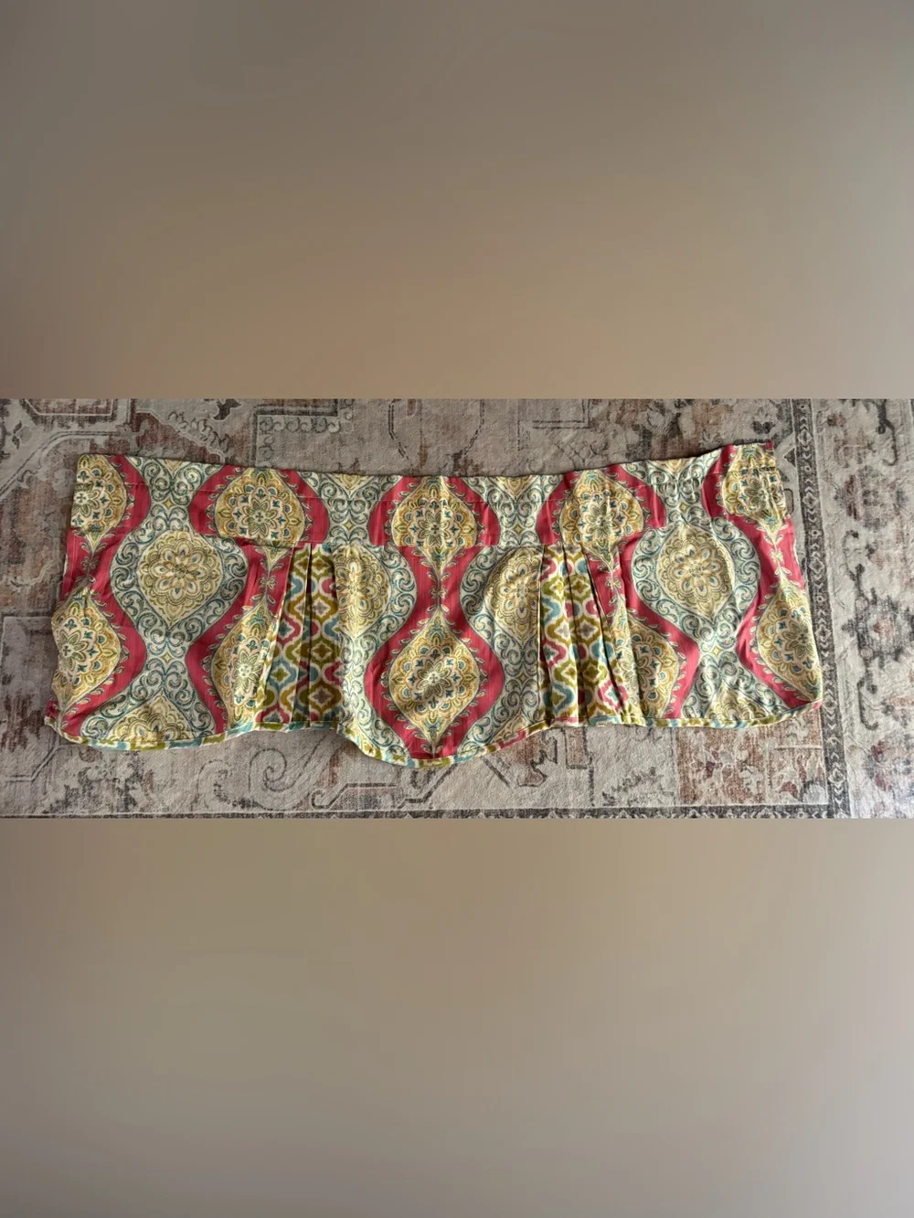Waverly Printed Pleated Shorts in Coral, Teal & Yellow Valance Set of 4
